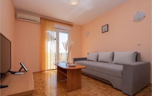 Apartment Makarska *xi *