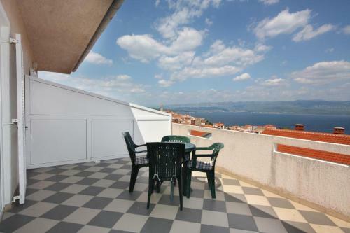 Apartment Vrbnik 5299a
