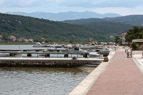 Apartment Supetarska Draga - Donja 4954a
