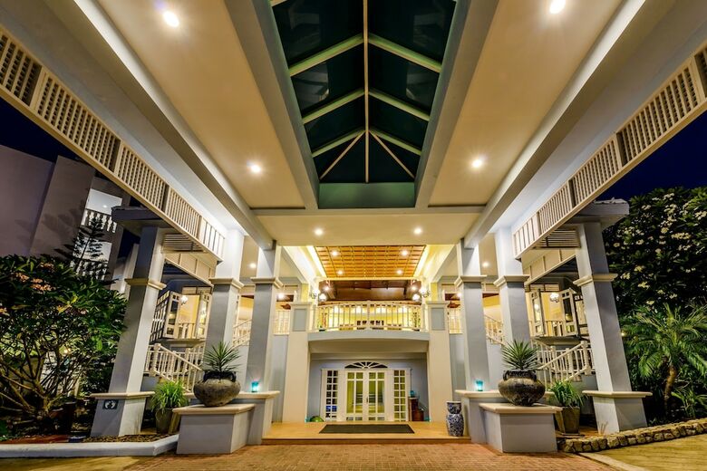Hotel Andaman Seaview