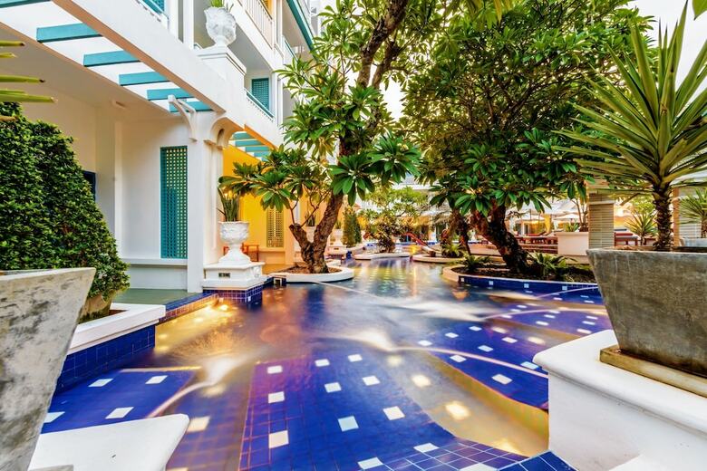 Hotel Andaman Seaview