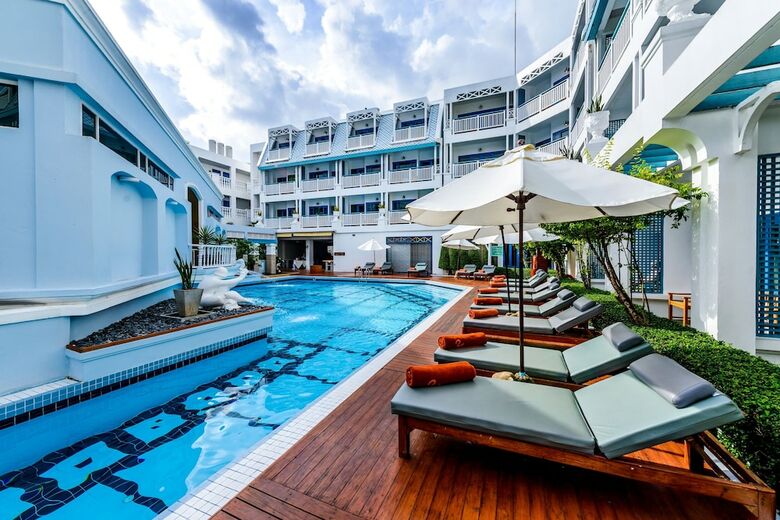 Hotel Andaman Seaview