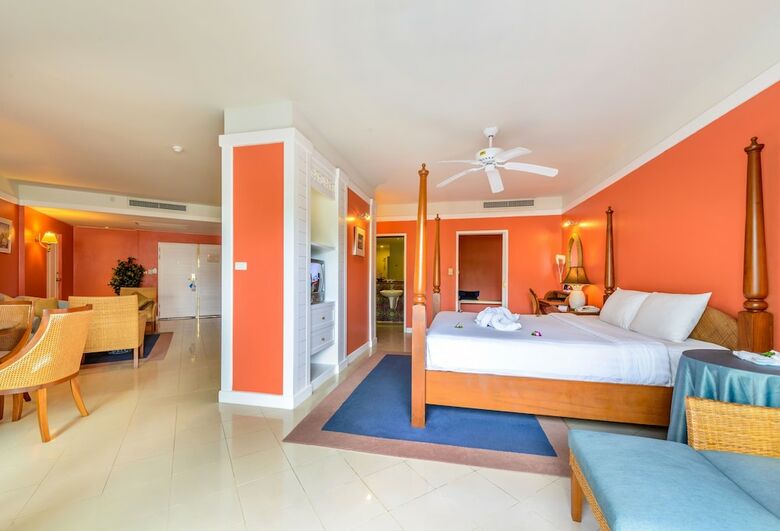 Hotel Andaman Seaview