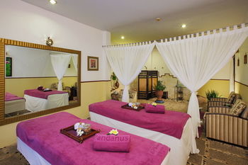 Hotel Pandanus Resort