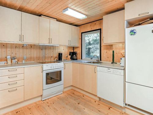 Three-bedroom Holiday Home In Blokhus 21