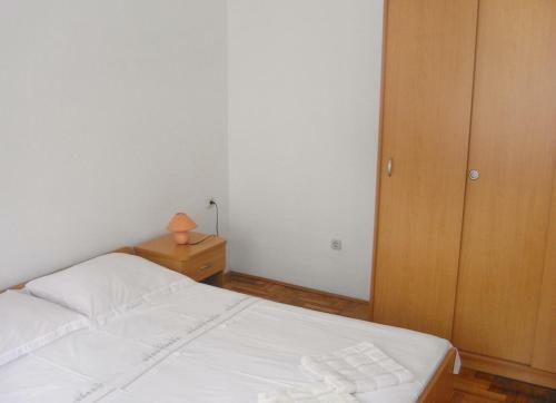 Apartment Klenovica 5581a
