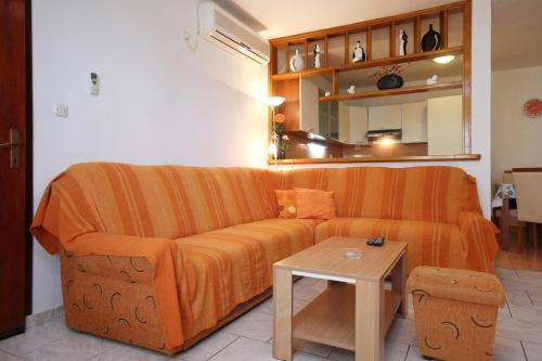 Apartment Orebic 10156b