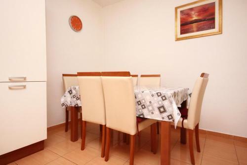 Apartment Orebic 10156b