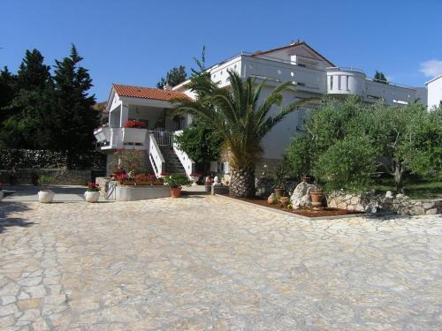 Apartment Novalja 9340a