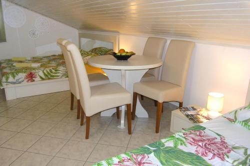 Apartment Novalja 9340a