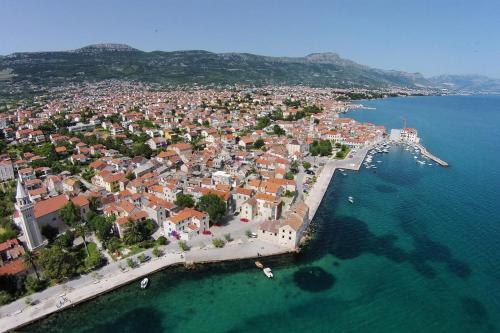 Apartments With A Parking Space Kastel Stafilic (kastela) - 11006