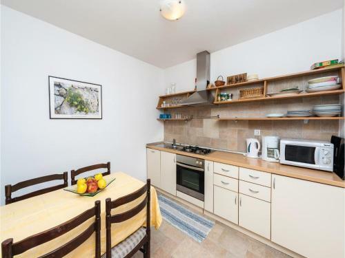 Holiday Home Zaton Mali *lix *