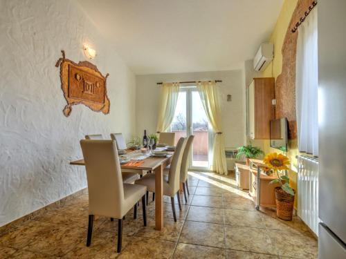 Apartment Alenka