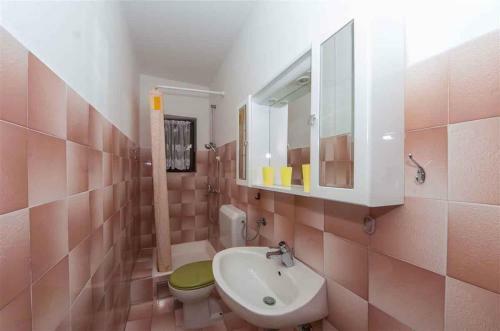 Three-bedroom Apartment In Dramalj V
