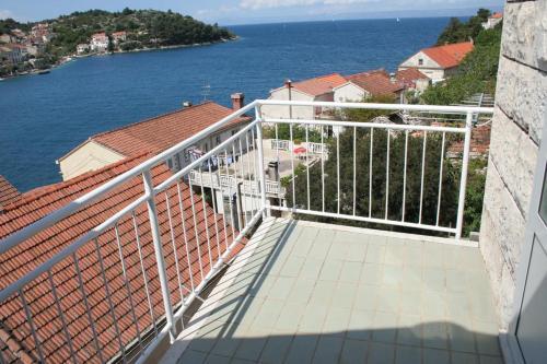 Apartments By The Sea Racisce (korcula) - 4362