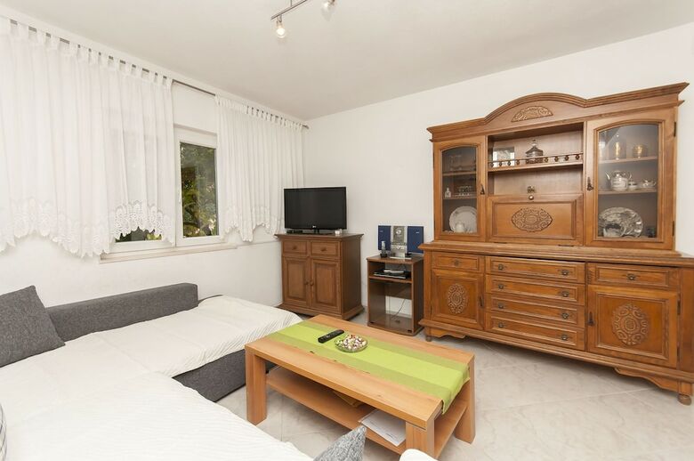 Apartments Kaja
