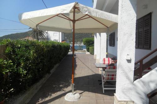 Apartment Supetarska Draga - Donja 5030c
