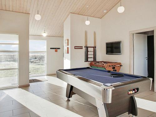 Four-bedroom Holiday Home In L�kken 17