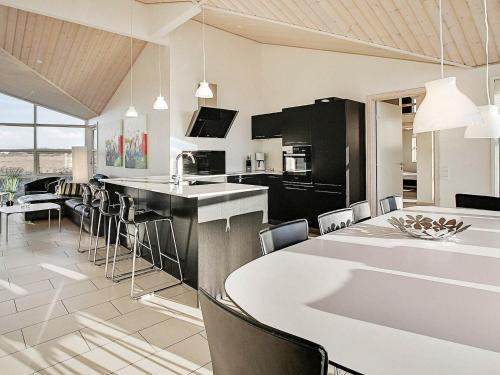 Four-bedroom Holiday Home In L�kken 17
