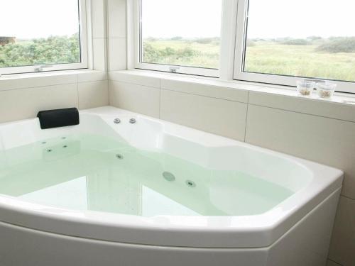 Four-bedroom Holiday Home In L�kken 17