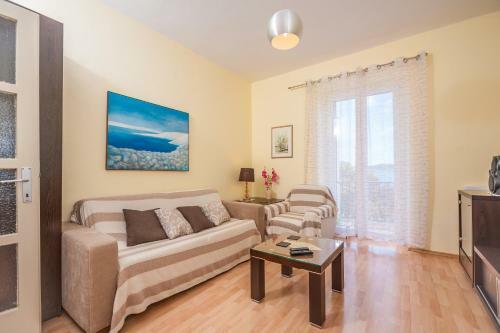 Vera Apartment With Seaview