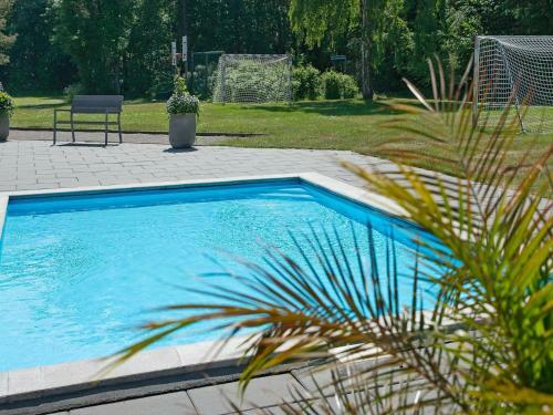 Three-bedroom Holiday Home In Nex� 22