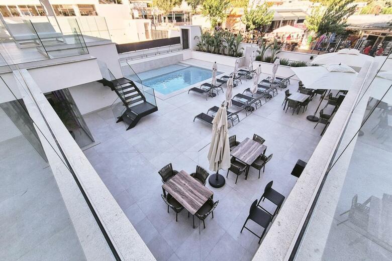 Apartamentos Ponent