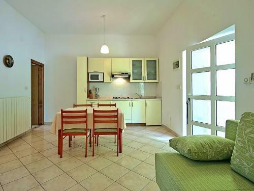 Apartment Nino.4