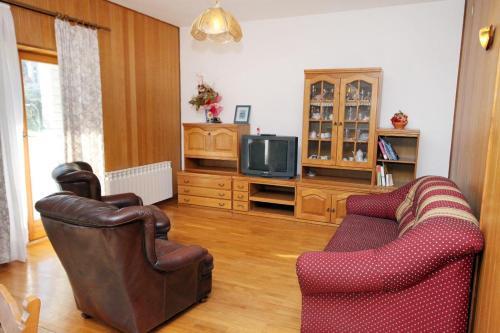 Apartments With A Parking Space Vinisce (trogir) - 5978