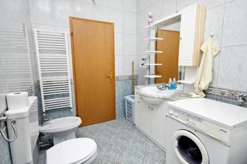 Apartments With A Parking Space Vinisce (trogir) - 5978