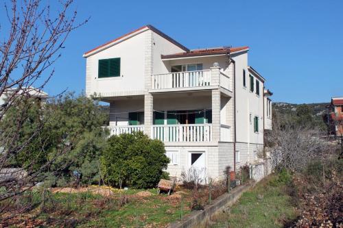 Apartments With A Parking Space Vinisce (trogir) - 5978
