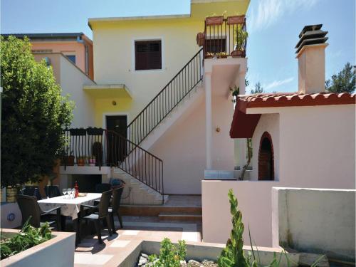 Apartment Podstrana With Sea View IV