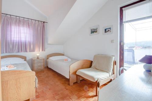 Apartment Vrboska 4025a