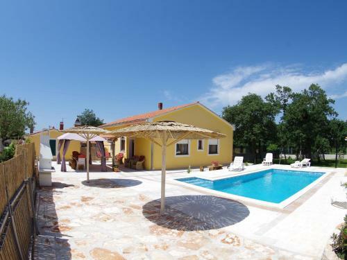 Holiday Home Oliva 2