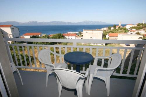 Apartment Gradac 6724b