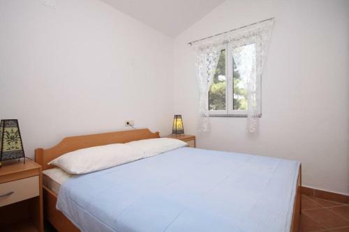 Apartment Jelsa 8729a