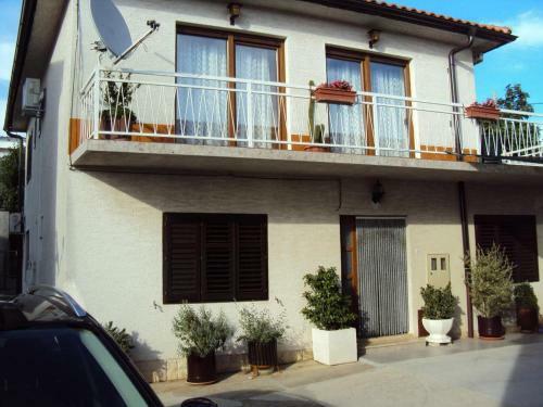 Apartment Novi Vinodolski 2417a