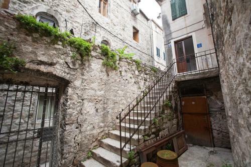 Hostal Julije Rooms