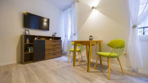 Hostal Julije Rooms
