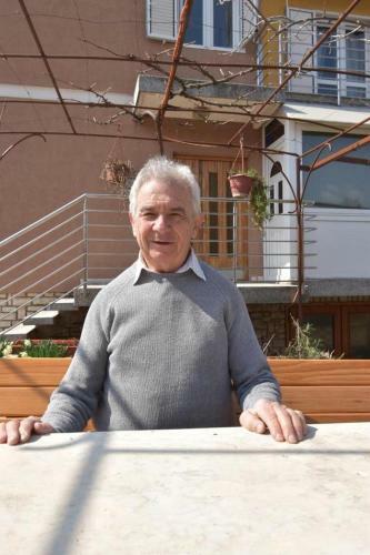 Hostal Rooms And Apartments Robert