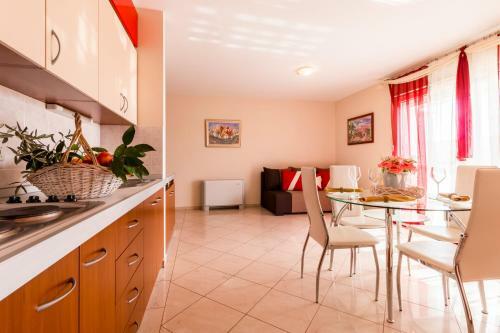Apartments Jozic