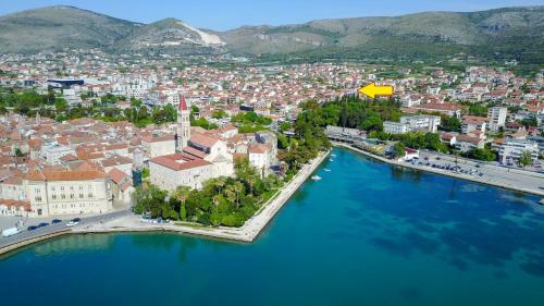 Apartments Jozic