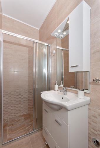 Apartment Lopar 1