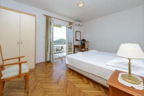Hostal Apartments Botica