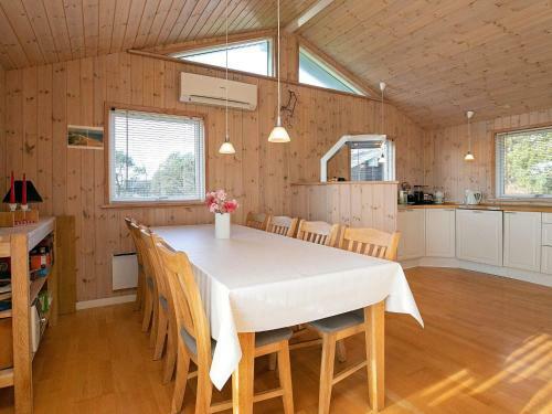 Three-bedroom Holiday Home In Hj�rring 10