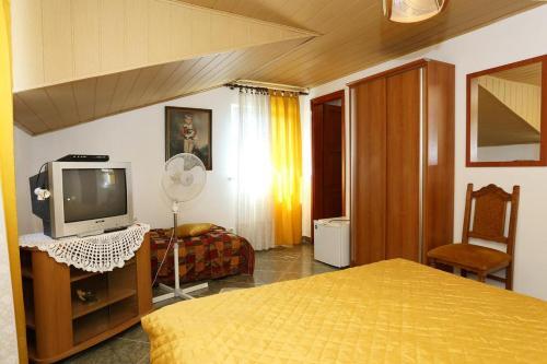 Apartment Lumbarda 4442a