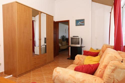 Apartment Lumbarda 4442a