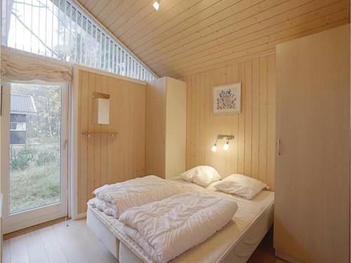 Holiday Home Posereg�rdsvej Aakirkeby IV