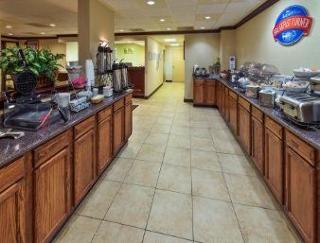 Hotel Baymont Inn & Suites