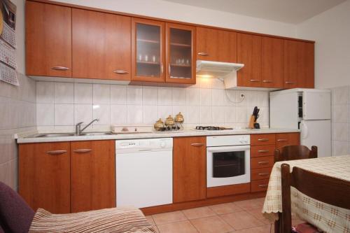 Apartment Stara Novalja 6340b
